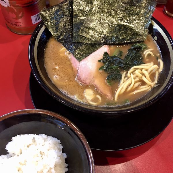 「ラーメン＋ライス 小」@家系ラーメン たつ家の写真
