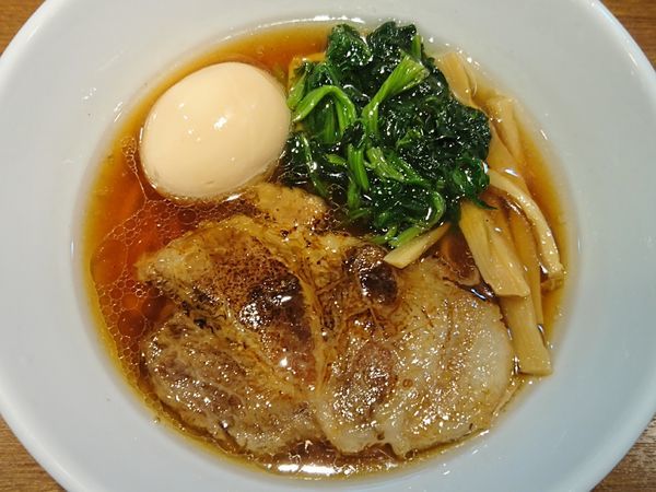 「【限定】川越醤油らーめん イベリコ豚の焼豚添え ￥850」@寿製麺よしかわ 川越店の写真