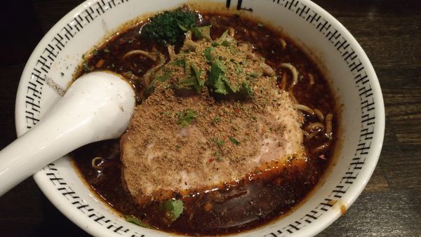 「スパイスラーメン、辛さスパイス増し」@スパイス・ラー麺 卍力の写真