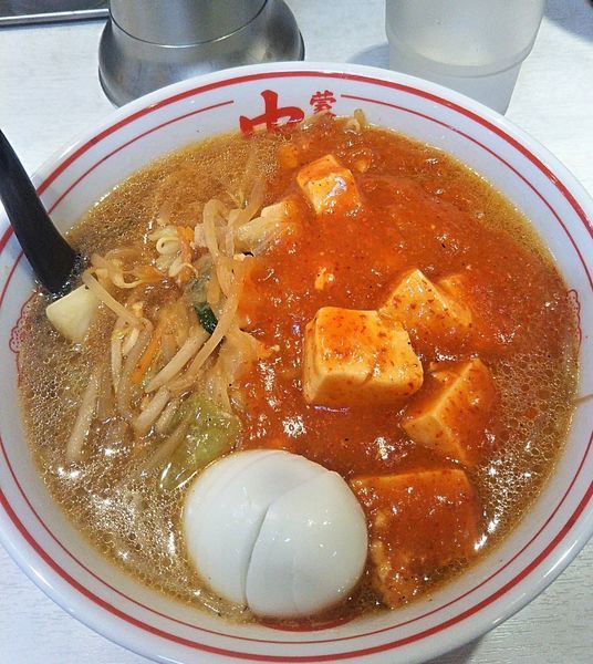 「蒙古タンメン800円＋ゆで玉子60円」@蒙古タンメン中本 品川店の写真