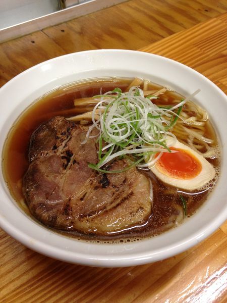 「【限定】豚と鰹節の中華そば 850円」@中華そば よしかわの写真