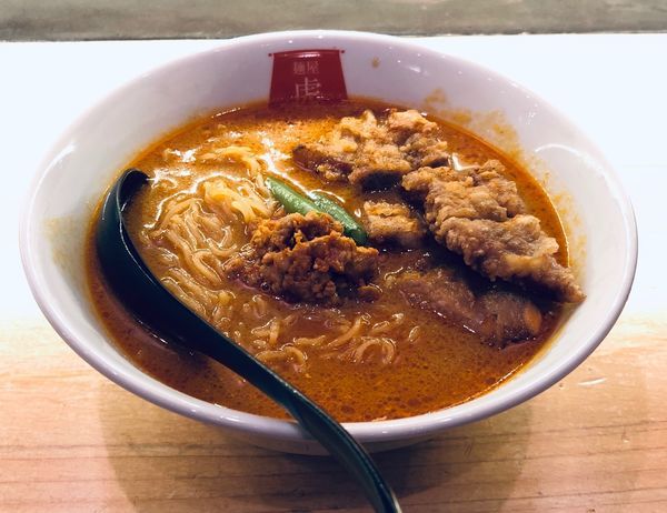 「パーコーカレー担々麺（麺固め￥980）」@四条富小路 麺屋虎杖 有楽町の写真