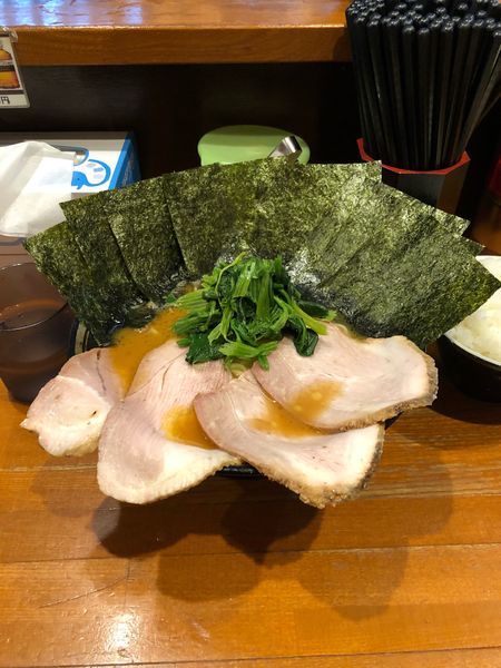 「中盛りチャーシュー 海苔増し 固め ライス」@末廣家の写真