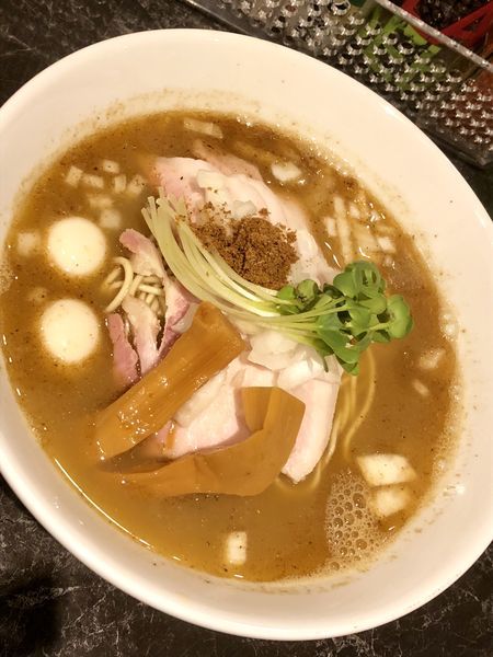 「ちょっと濃いめな煮干そば ￥800」@中華SOBA にぼ乃詩の写真