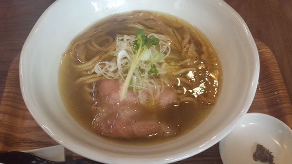 「ラーメン(塩)780円太麺変更」@ラーメン 健やかの写真