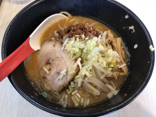 「味噌ラーメン＋和え玉（煮干）」@麺屋 誉の写真