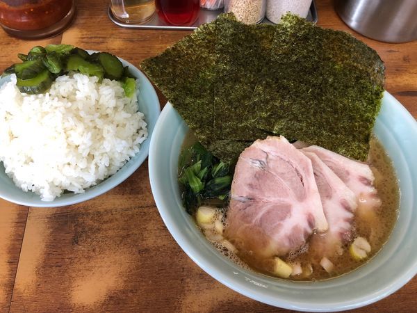 「チャーシュー麺 850円」@横浜ラーメン 武蔵家 船橋店の写真