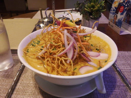 「カオソーイ（チェンマイ風カレーヌードル）」@Bangkok Orientalの写真