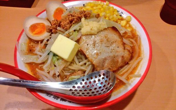 「北海道百年味噌特製ラーメン」@味噌ラーメン専門店 麺屋 國丸 梅田店の写真