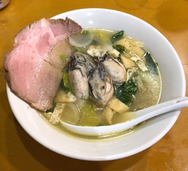 「限定 かき鍋風塩らーめん(麺少なめ) ¥850・他」@麺屋 扇 SENの写真