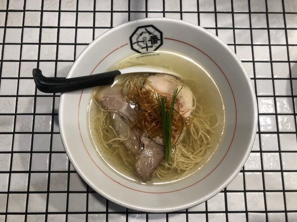 「うま味塩そば」@81番の写真