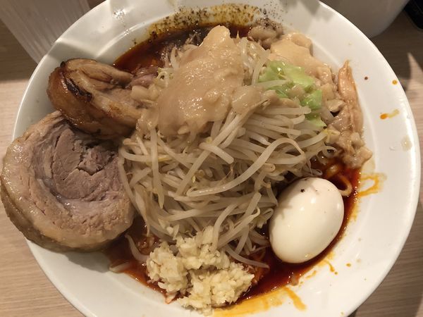 「ラーメン (辛)」@麺屋 味方の写真