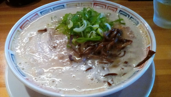 「ラーメン　+　チャーシュー」@とんこつ らい斗の写真