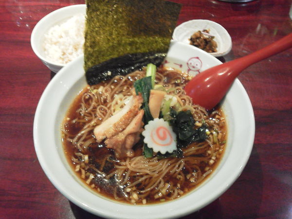 「ととこしょう油ラーメン780+麦飯だしセット100=880円」@麺ダイニング ととこの写真