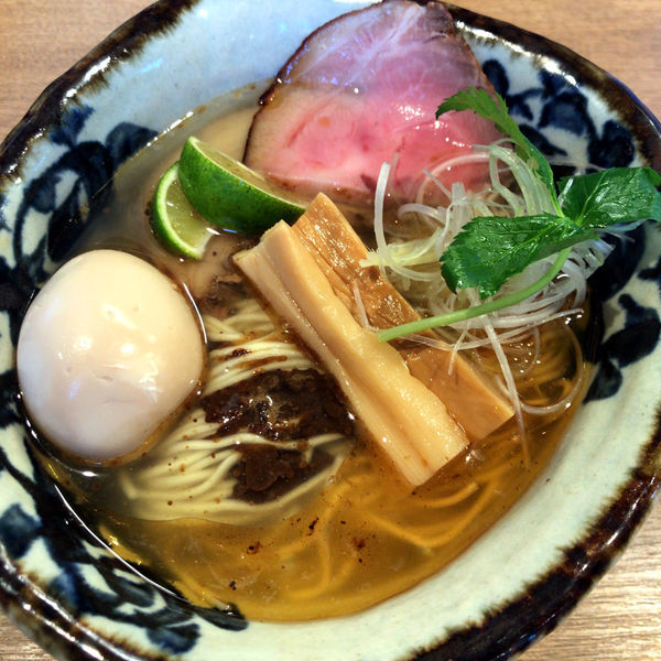 「秋刀魚は何も背負って来ないぜ塩そば　880円」@麺屋 椿丸の写真