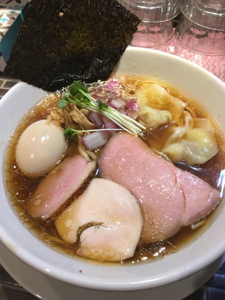 「特製中華そば」@noodles kitchen GUNNERS 新丸子店の写真