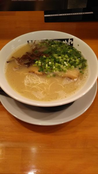 「ラーメン」@博多らーめん 天神の写真