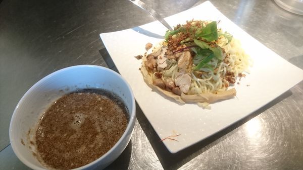 「グリーンカレーつけソバ　225ｇ￥1100-」@BASSANOVAの写真