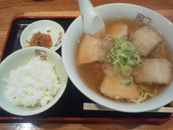 「喜多方ラーメン 650円」@喜多方ラーメン 坂内 歌舞伎町店の写真