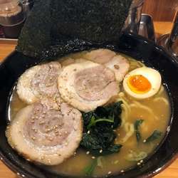 チャーシュー麺並、硬め濃いめ