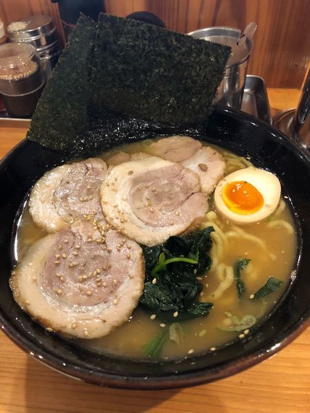 「チャーシュー麺並、硬め濃いめ」@横浜らーめん ねぎし家の写真