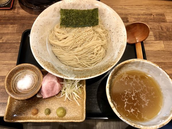 「【限定】肉巻き昆布水つけ麺 (白) ￥890」@麺屋 葵の写真