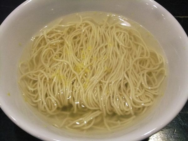 「かけそば（750円）」@酒亭 かけそば かずまる田の写真