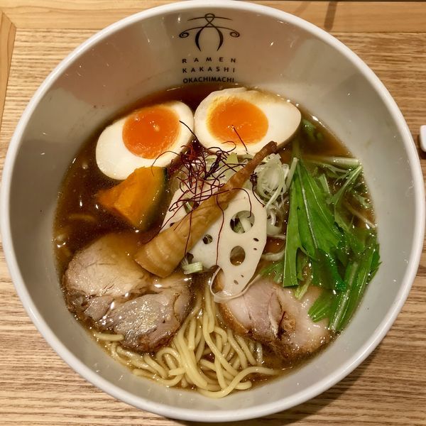 「淡麗しょうゆ ¥850円（味玉サービスCP）」@案山子の写真