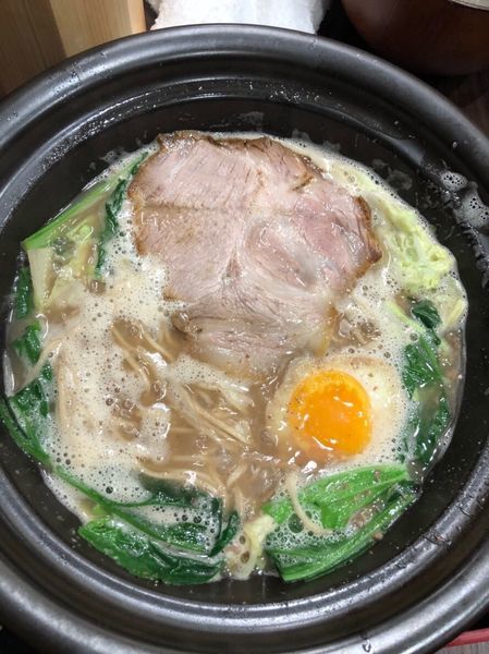 「豚骨醤油ラーメン」@せんじゅ 麺処 猪太の写真