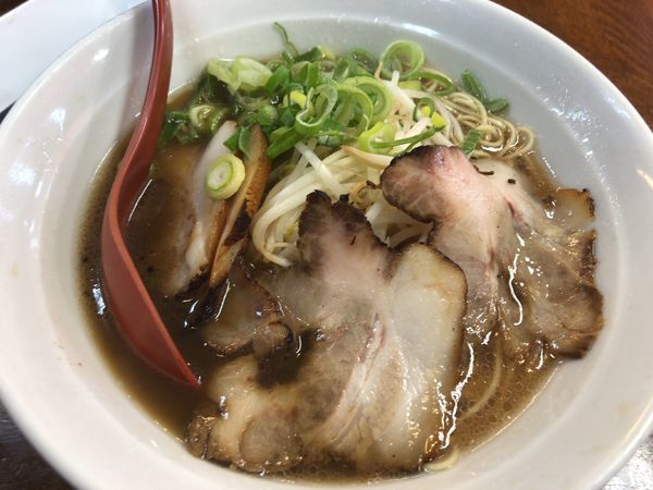 「生醤油ラーメン 650円」@さん源醤 長田店の写真