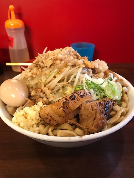 「油そば300g＋生卵 （にんにく、やさいマシマシ、あぶら、からめ」@龍麺 ふえ郎の写真