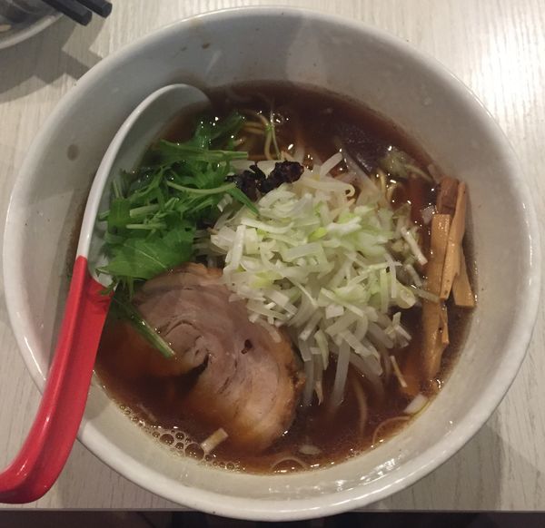 「正油ラーメン700円他」@麺屋 誉の写真