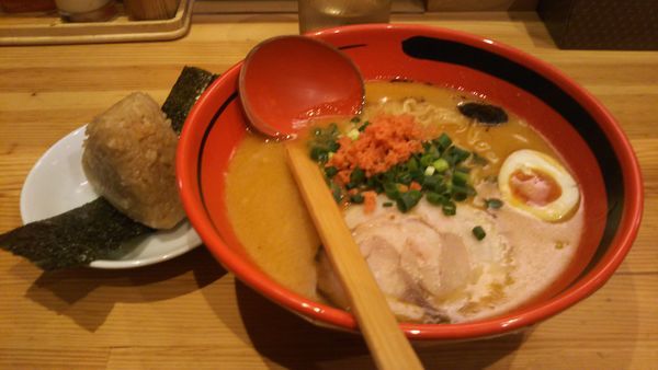 「えびみそ (ほどほど 細麺) 海老おにぎり」@えびそば一幻 新宿店の写真