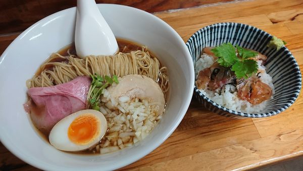 「中華そば+味玉半身+真鯛ごはん」@中華そば よしかわの写真