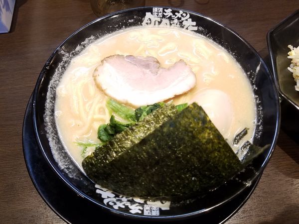 「味玉ラーメン(醤油)」@町田商店 入間店の写真