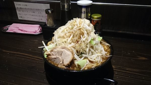 「カネシ醤油ラーメン・麺大盛り(ヤサイアブラ)￥９００」@麺や 久の写真