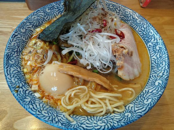 「【限定】酸辛担麺 ￥900」@中華そば専門 とんちぼの写真