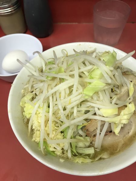 「小ラーメン、少なめ、ヤサイ、ニンニク」@ラーメン二郎 桜台駅前店の写真