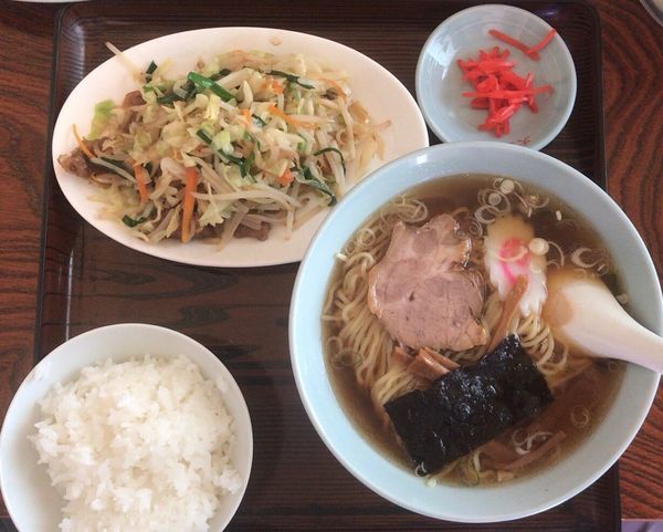 「ラーメン+レバニラ炒めセット」@大栄軒の写真