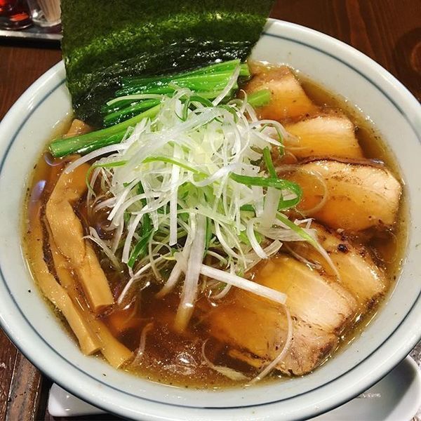 「とろ豚和だし醤油らぁめん」@麺屋 穂華の写真