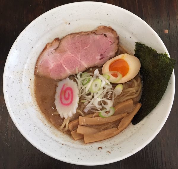 「らーめん(並)700円」@まつおぶしの写真