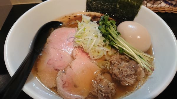 「醤油ラーメン大盛（＋クーポン味玉）」@麺や 勝治の写真
