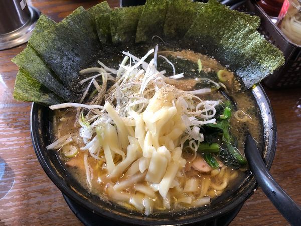 「ラーメン並ねぎのり」@上越家の写真