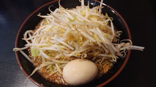 「フライドオニオン 塩 並」@Golden Five Noodleの写真