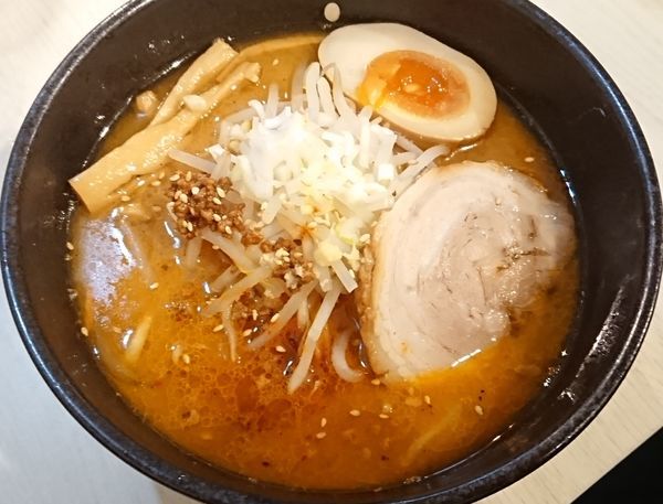 「辛味噌らーめん」@麺屋 誉の写真