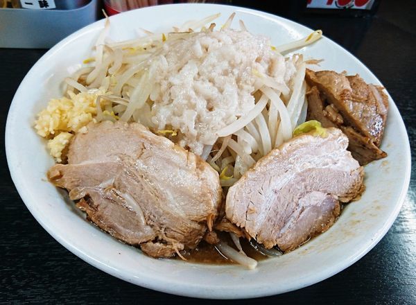 「ラーメン並 脂 ニンニク ほぐし豚」@ハングリーピッグの写真