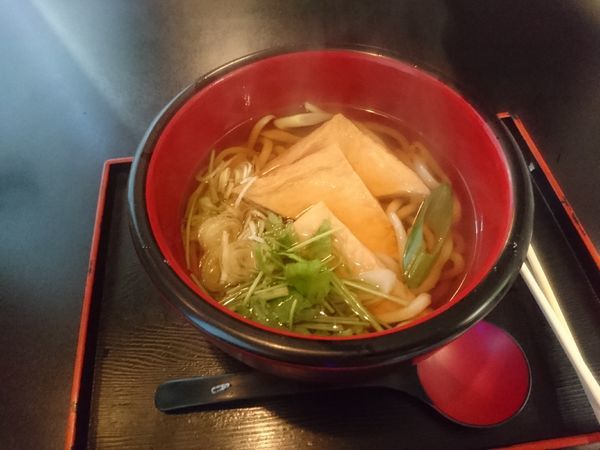 「きつねうどん ８７０円」@家康の写真