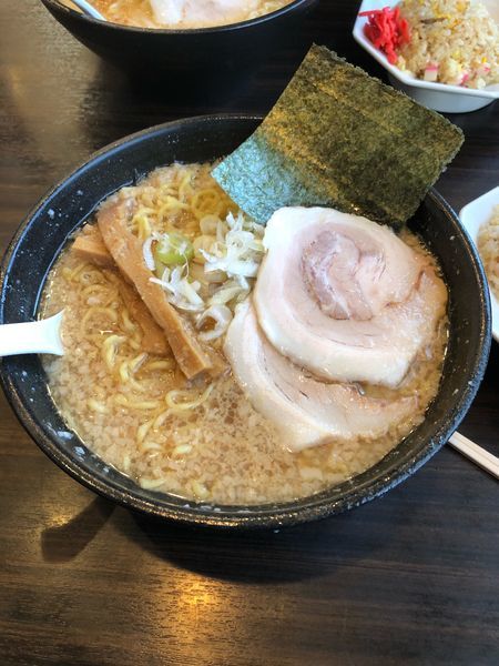 「やこぜんラーメン醤油大盛り  全て普通  半チャーハンセット」@麺乃野狐禅の写真