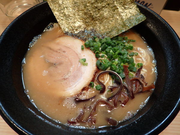 「らーめん」@九州とんこつらーめん ひらさわの写真