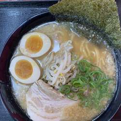 にんたま醤油ラーメン 麺大盛り ¥700